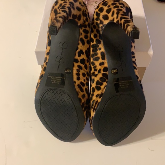 Jessica Simpson-Spotty Leopard Heels Size 8.5M - Picture 7 of 8